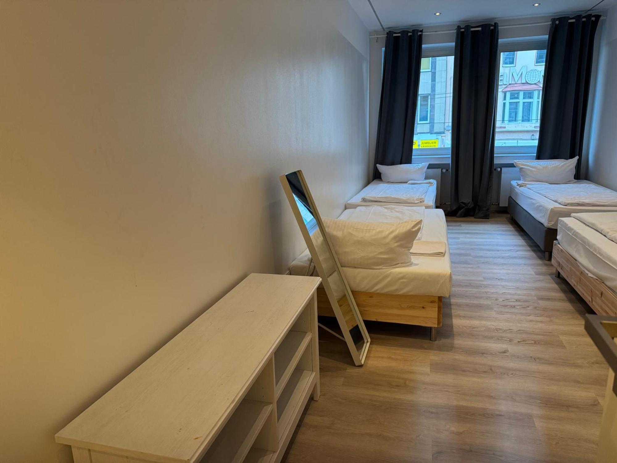Graf-Adolflux Apartment Dusseldorf Exterior photo